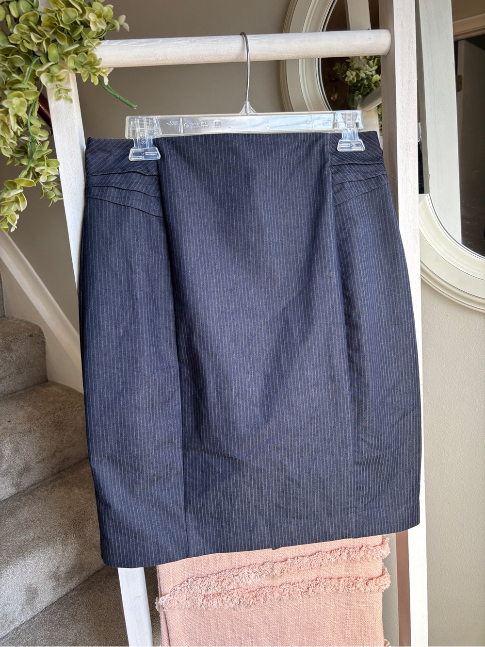 Express Navy Pinstripe Pencil Skirt - Size 8